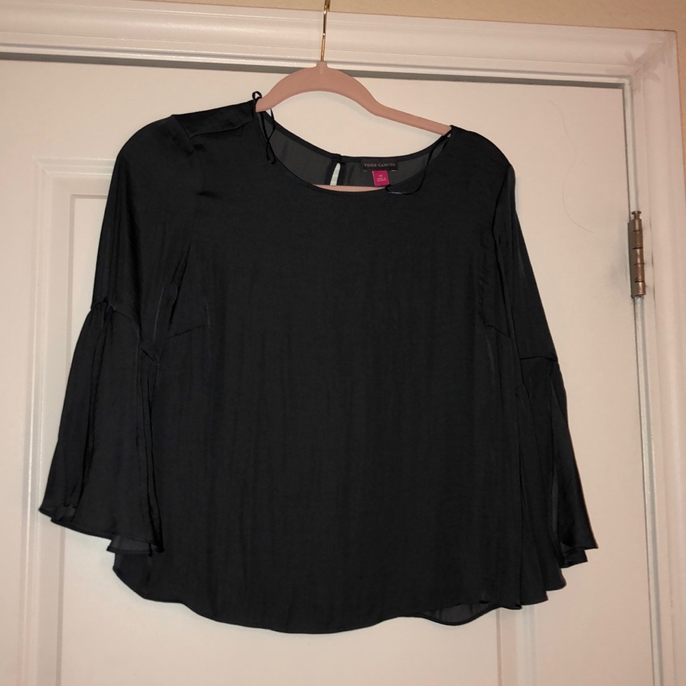 Vince Camuto Top